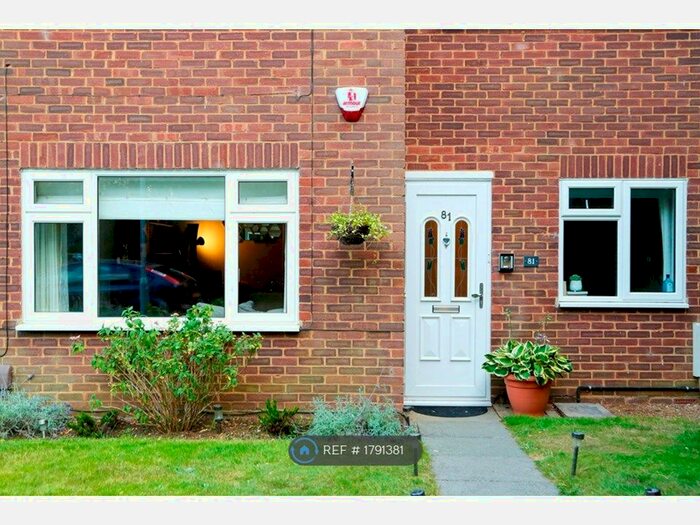2 Bedroom Maisonette To Rent In Warren Terrace, Hertford, SG14