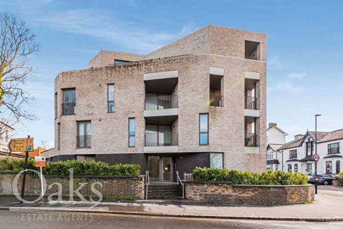 2 Bedroom Flat To Rent In Blunt Road, South Croydon, CR2