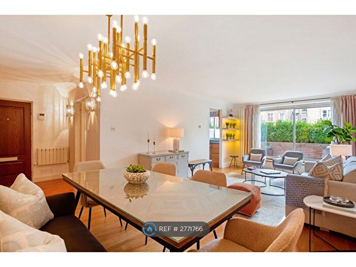 2 Bedroom Flat To Rent In Beatrix House, London, SW5