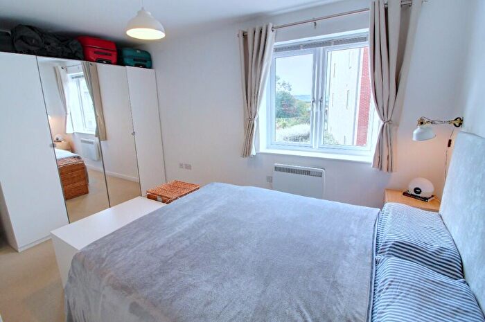 2 Bedroom Apartment To Rent In Worsdell Drive, Gateshead, Tyne And Wear, NE8