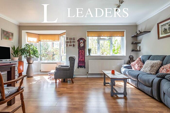 2 Bedroom Flat To Rent In Wrayfield Avenue, Reigate, RH2