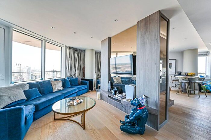 2 Bedroom Flat To Rent In Lombard Wharf, Lombard Road, Battersea Square, London, SW11