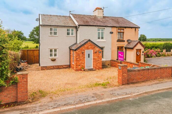 3 Bedroom Semi-Detached House For Sale In Barrow Nook Lane, Bickerstaffe, Ormskirk, L39