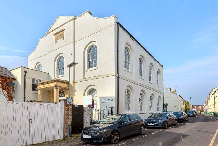 2 Bedroom Flat To Rent In King Street, Cheltenham, GL50