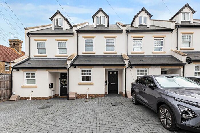 3 Bedroom Terraced House For Sale In Ivy Street, Rainham, ME8