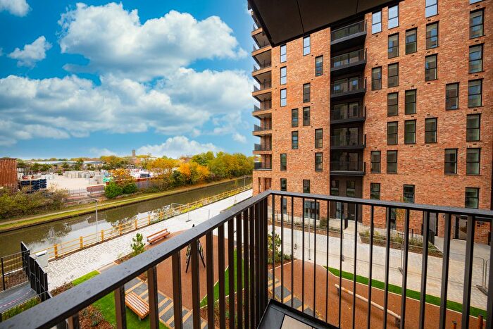 1 Bedroom Flat For Sale In Clayton Road, Hayes, UB3