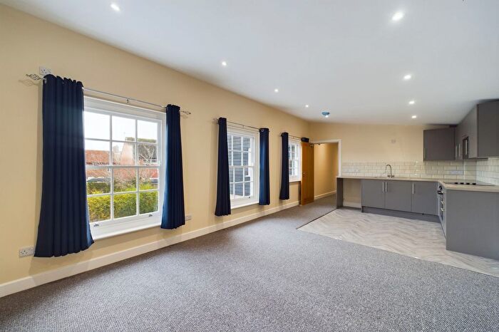 2 Bedroom Flat To Rent In Earls Street, Thetford, IP24