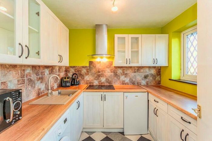 Studio To Rent In Boleyn Court, Dalkeith Avenue, Blackpool, Lancashire FY3