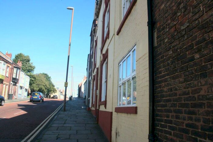 6 Bedroom Private Hall To Rent In Flat, Claypath, Durham, DH1