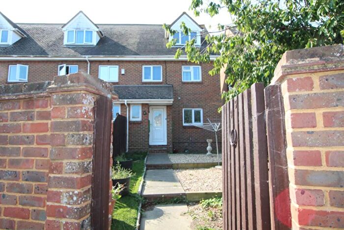 4 Bedroom Town House To Rent In Blakes Way, Eastbourne, East Sussex, BN23