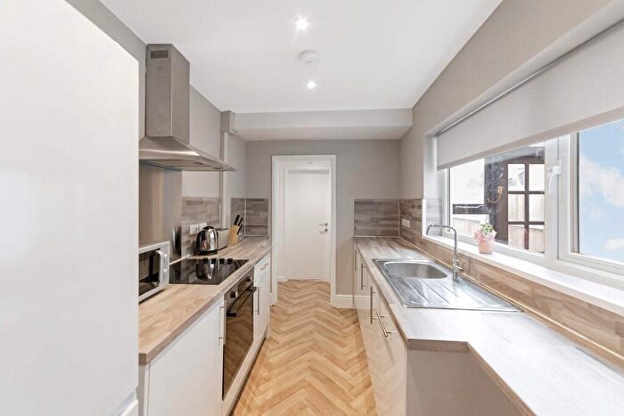 2 Bedroom House To Rent In Wallan Street, Nottingham, Nottinghamshire, NG7