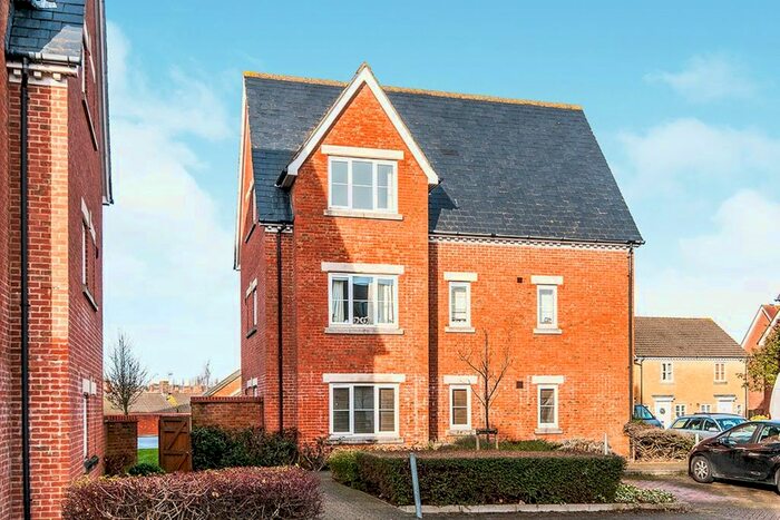 2 Bedroom Flat To Rent In Gilbert Way, Wincheap, Canterbury, Kent, CT1