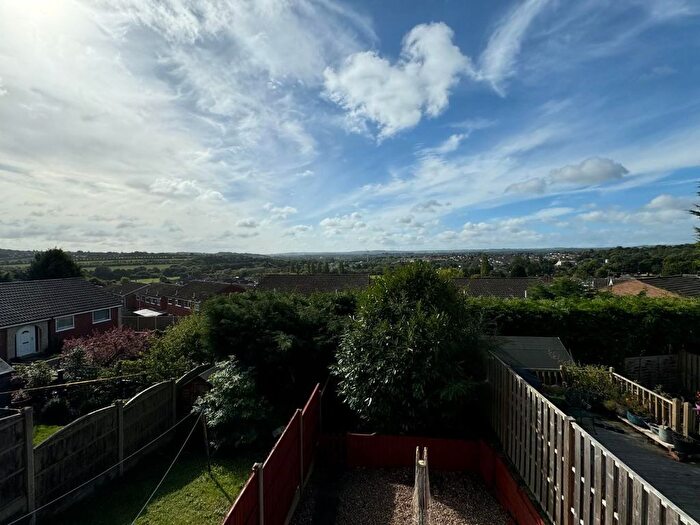 2 Bedroom Town House To Rent In London Street, New Whittington, Chesterfield, S43