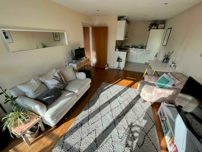 1 Bedroom Apartment To Rent In St Georges Island, Kelso Place, Castlefield, M15