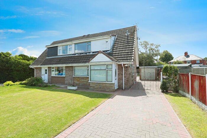 3 Bedroom Semi-Detached House For Sale In Wheelock Drive, Winsford, Cheshire, CW7