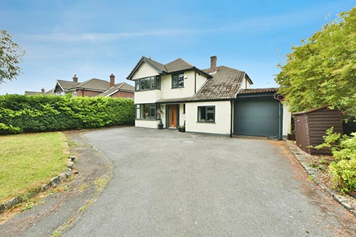 5 Bedroom Detached House For Sale In Werneth Road, Woodley, Stockport, Greater Manchester, SK6