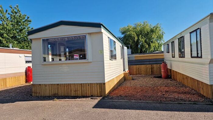 1 Bedroom Mobile/park Home To Rent In Mile Tree Lane, Coventry, CV2