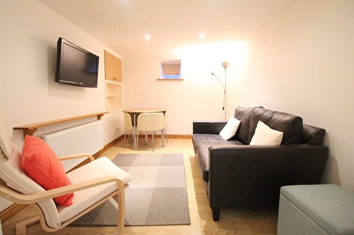 1 Bedroom Flat To Rent In Dee Street, Basement Flat, AB11