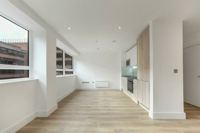 1 Bedroom Apartment To Rent In Wood Street, East Grinstead, West Sussex, RH19