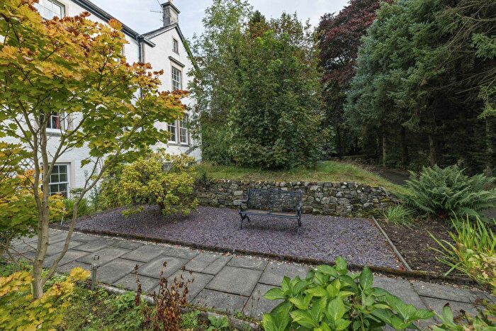 3 Bedroom Flat For Sale In The Garden Flat, Venlaw Bank, Innerleithen Road, Peebles, EH45