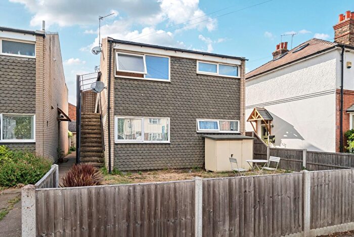 1 Bedroom Maisonette To Rent In Molesey Road, Hersham, Walton-On-Thames, KT12