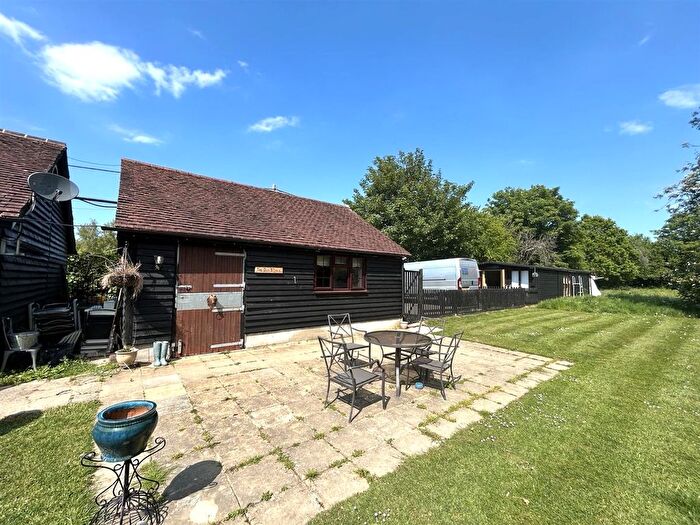 1 Bedroom Property To Rent In Redehall Road, Smallfield, Horley, RH6