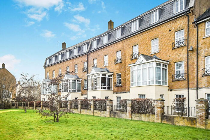 2 Bedroom Flat To Rent In Copperfields, Prospero Way, Haydon End, SN25