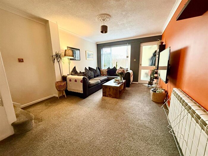 2 Bedroom Terraced House For Sale In Lyndford Road, Stalham, NR12