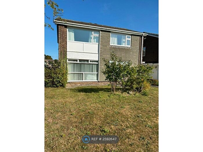 2 Bedroom Flat To Rent In Mirlaw Road, Cramlington, NE23