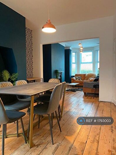 3 Bedroom Terraced House To Rent In Buckingham Ave, Salford, M6