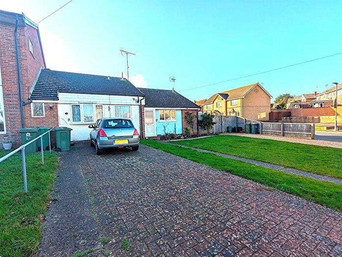 2 Bedroom Terraced Bungalow For Sale In Sea Close, Lake, PO36