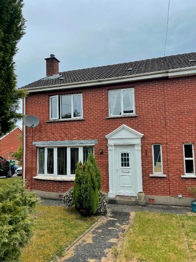 3 Bedroom Semi-Detached House To Rent In Beaufort Crescent, Belfast, BT8