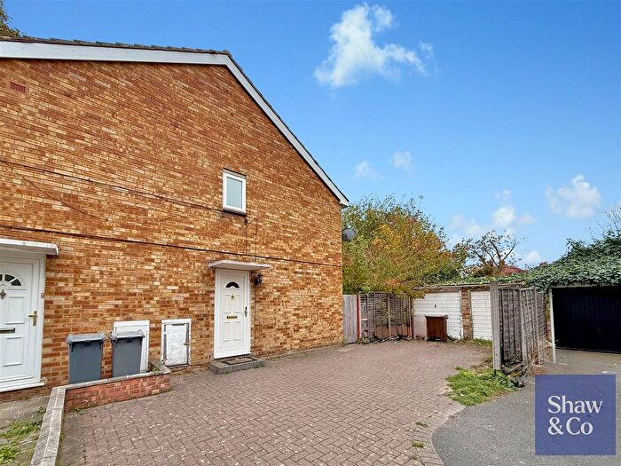 2 Bedroom Maisonette To Rent In Sonia Court, Sonia Gardens, Heston, TW5