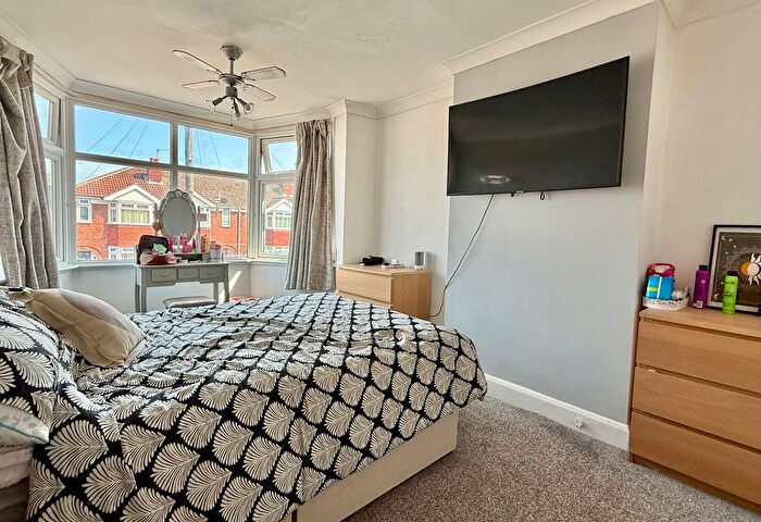 3 Bedroom End Of Terrace House For Sale In Albemarle Avenue, Elson, PO12