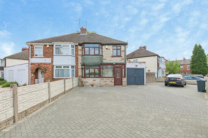 3 Bedroom Semi Detached House For Sale In Gladstone Road, Erdington, Birmingham, B23
