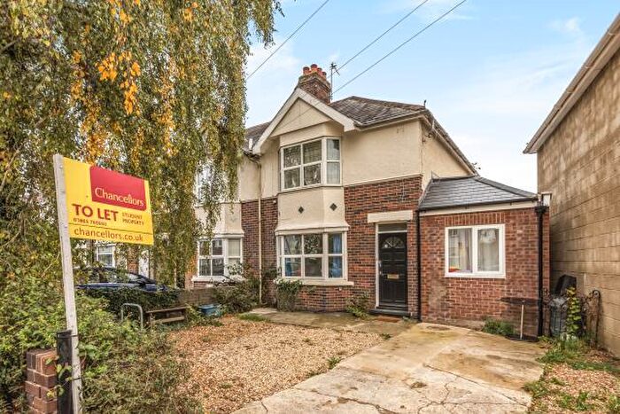 6 Bedroom Semi-Detached House To Rent In Cricket Road, Oxford, OX4