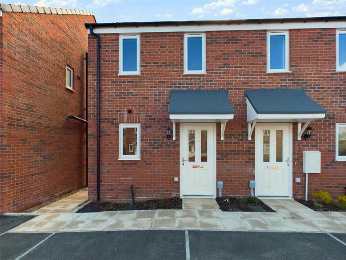2 Bedroom End Of Terrace House To Rent In Dutchman Way, Doncaster, South Yorkshire, DN4