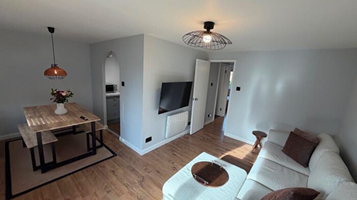 2 Bedroom Flat To Rent In Lady Park Court, Shadwell Lane, Leeds, West Yorkshire, LS17