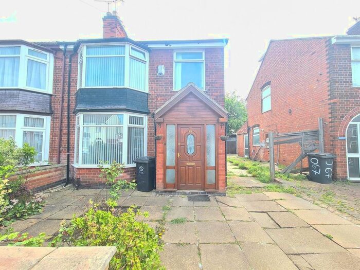 3 Bedroom Semi-Detached House To Rent In Copdale Road, Leicester, LE5