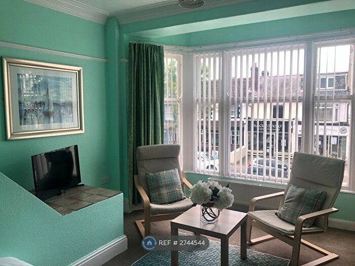 Studio To Rent In Madoc Street, Llandudno, LL30