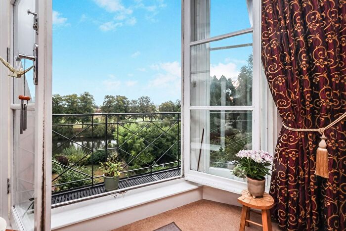 1 Bedroom Flat For Sale In Henwick Road, Worcester, Worcestershire, WR2