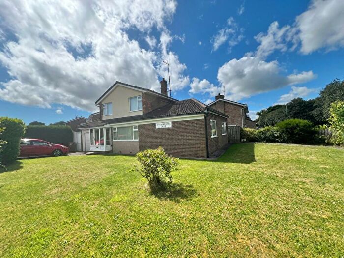 3 Bedroom Detached House For Sale In Windermere Drive, West Auckland, DL14