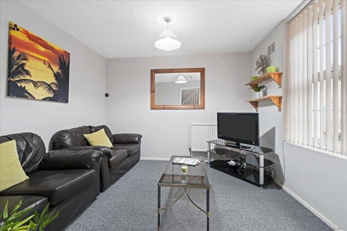 4 Bedroom Mews To Rent In North Road West, Plymouth, PL1