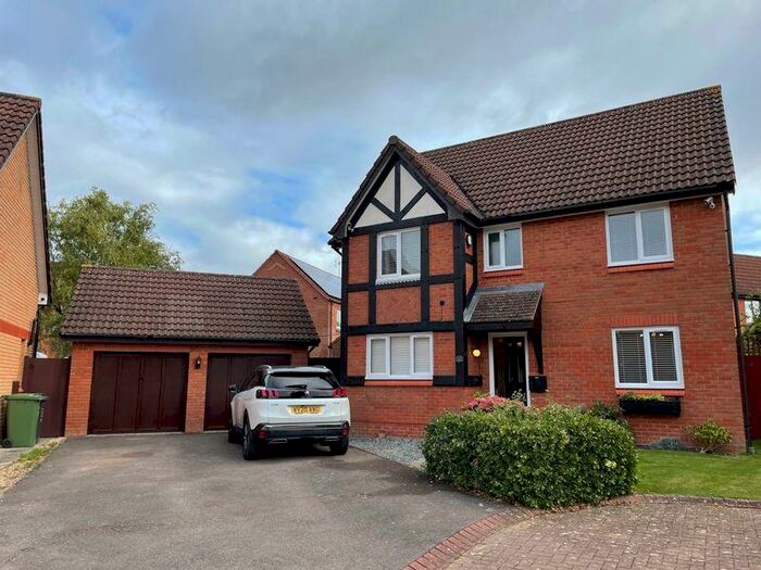 4 Bedroom Detached House To Rent In Arley Close, Swindon, SN25