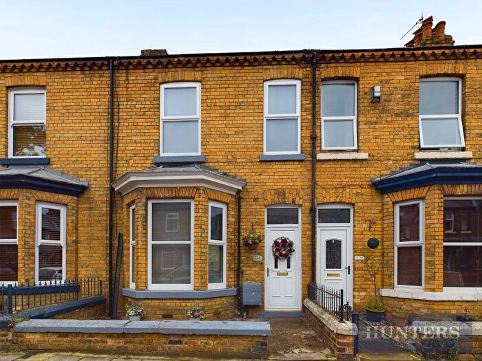 4 Bedroom Terraced House For Sale In Prospect Road, Scarborough, YO12