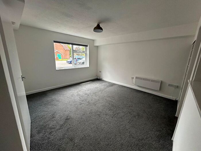 1 Bedroom Studio To Rent In Saint Lukes Court, Willerby, HU10