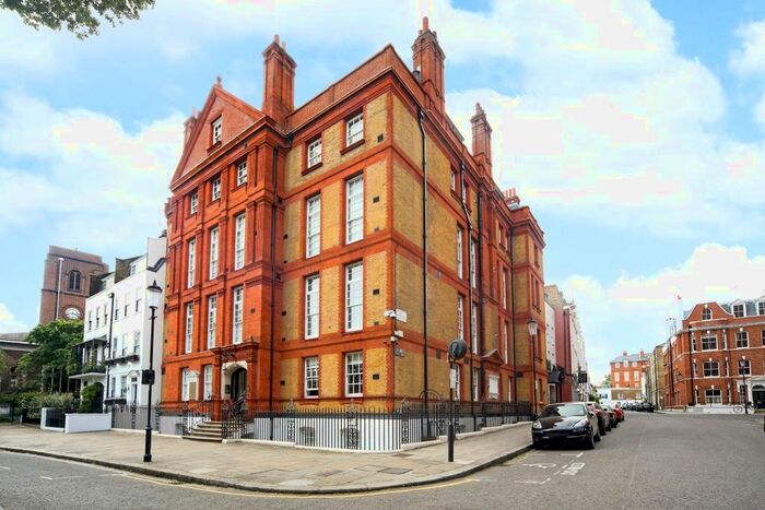 2 Bedroom Flat To Rent In Cheyne Walk, London, SW3