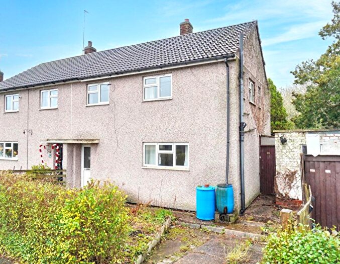 3 Bedroom Semi Detached House For Sale In Ramscliff Avenue, Donisthorpe, Swadlincote, DE12