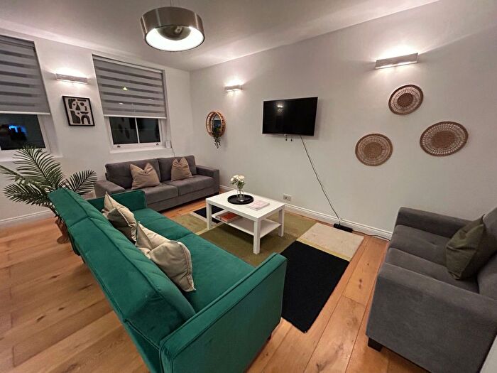2 Bedroom Flat To Rent In Foley St, London, W1W