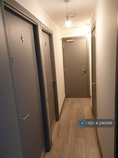 6 Bedroom Terraced House To Rent In Blackden Walk, Wilmslow, SK9